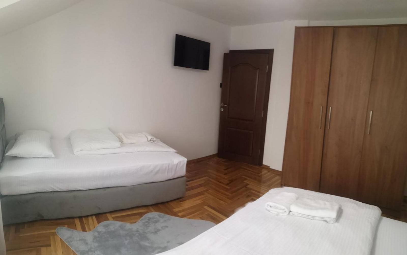 Zlatna Kruna Banja Luka Bagian luar foto
